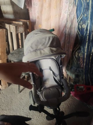 Triciclo infantil con capota y manillar