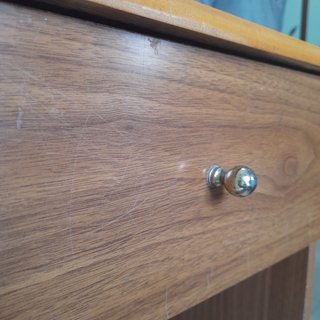 Escritorio clásico de madera