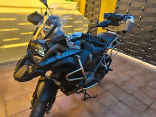 BMW R1200GS Adventure Negra y Plata