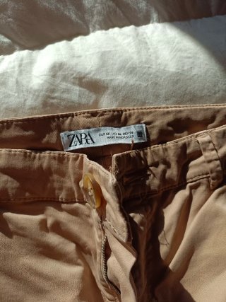 Pantalón chino Zara Talla 36 Beige