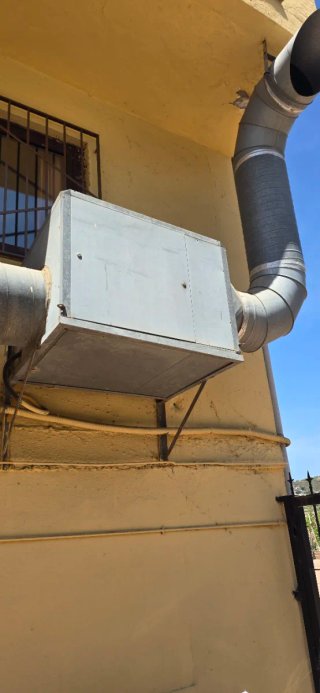 Campana extractora industrial central