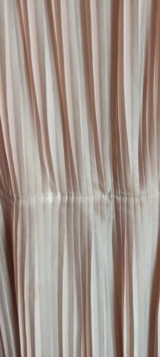 Vestido Bershka rosa plisado talla M.