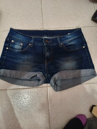 Pantalón corto vaquero azul
