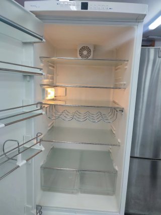 Nevera marca Liebherr 200/60cm A+ con garantía
