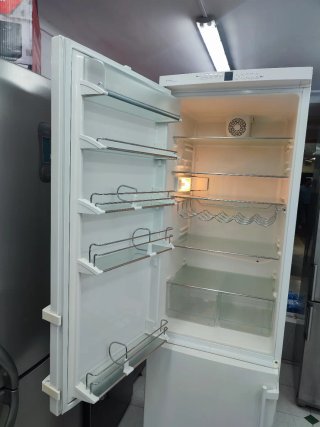 Nevera marca Liebherr 200/60cm A+ con garantía