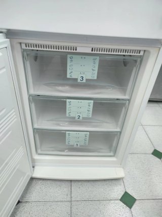 Nevera marca Liebherr 200/60cm A+ con garantía