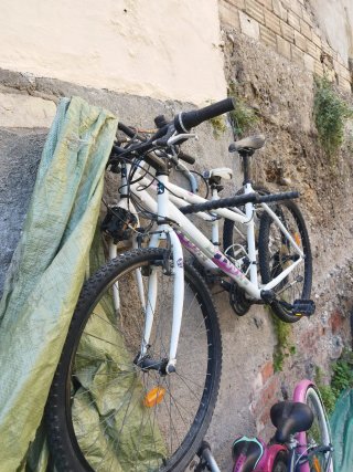 2 Bicicletas Niña Blanca y Rosa( 50€ unidad)