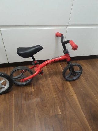 Bici de equilibrio roja globber
