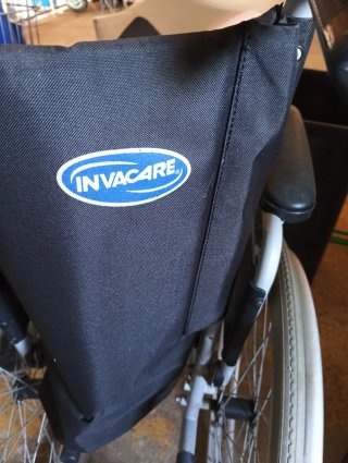Silla de ruedas y andador