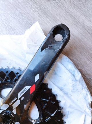 Plato y Biela izq carbono SRAM RED RIVAL 22, 11v