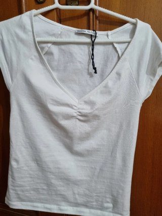 Camiseta Bershka Blanca Talla M