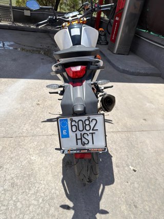 KTM 690 Duke R Naranja/Blanca