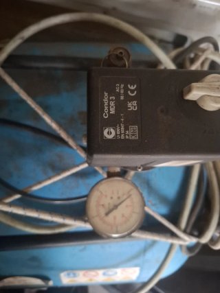 Compresor de industrial 500l funciona perfecto