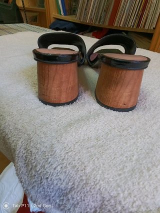 Mules sandalias negras piel Gloria Ortiz - Talla 3