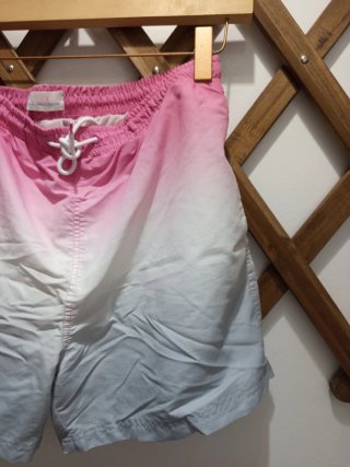 Bañador Primark degradado rosa.