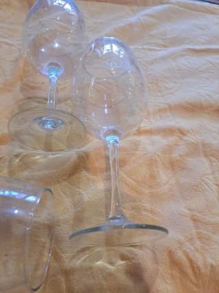 Calice di vino in cristallo della Cantina Viña Herminia