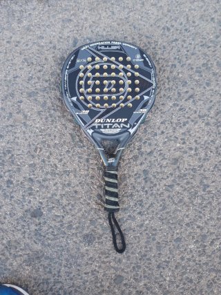 Pala de pádel Dunlop Titan Max