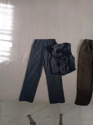 Traje de mago rayas gris y negro