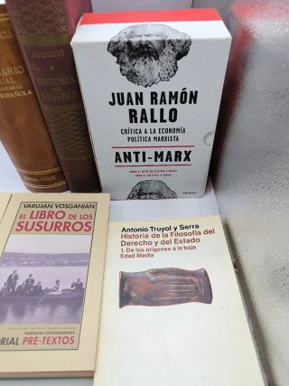 Libros variados de 20€ y 25€ unidad