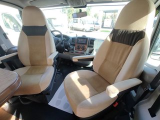 Autocaravana Burstner Ixeo plus it 724
