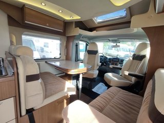 Autocaravana Burstner Ixeo plus it 724