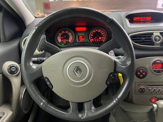 Renault Clio PRIVILEGE 1.6 16V AUTO 2007
