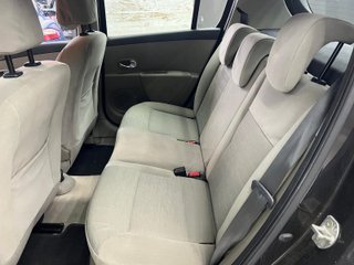 Renault Clio PRIVILEGE 1.6 16V AUTO 2007