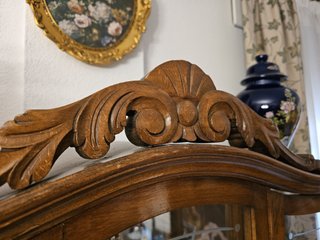 Muebles de salón. Vitrina y aparador