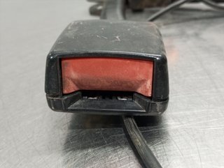 ENGANCHE CINTURON DELANTERO DERECHO FORD FOCUS BE