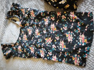 Lote 3 Tops Bershka + Short Shein Talla XS