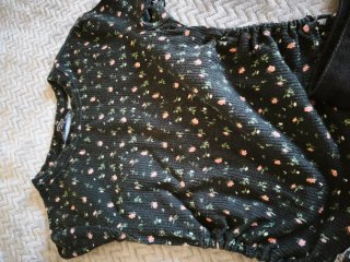 Lote 3 Tops Bershka + Short Shein Talla XS