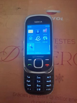 Teléfono Móvil Nokia 7230 Plata