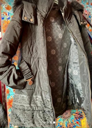 Piumino Desigual donna nero con cintura