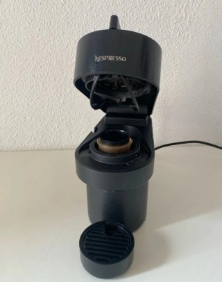 Cafetera Nespresso Vertuo Pop