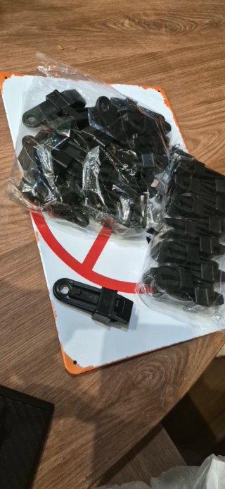 Ganci Tende Campeggio Nuovi - 30+5pz