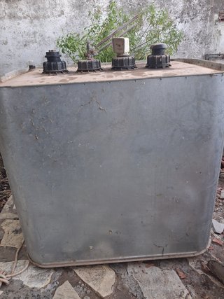Depósito gasoil / aceite 700 l SCHUTZ