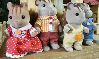 Familia Ardilla Sylvanian Families