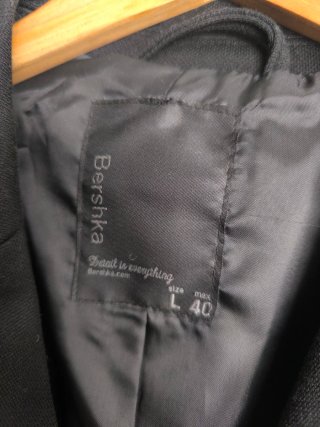 Americana Bershka Negra Talla L