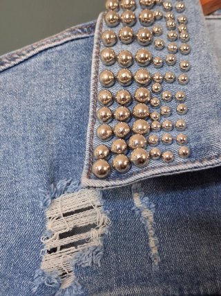 Chaqueta vaquera KOKER tachuelas