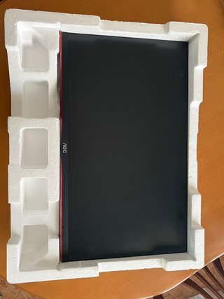 Monitor AOC Negro y Rojo 165Hz