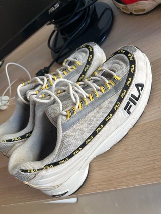 FILA DSTR97 en color gris reflex