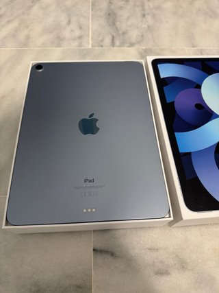 iPad Air 4 (64GB)WiFi + Caja y Accesorios Original