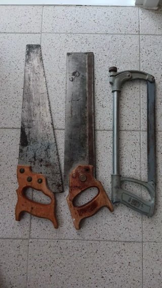 Lote de sierras y serruchos