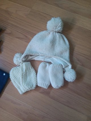 Lote Ropa Bebé: Gorros, Bufandas y Guantes
