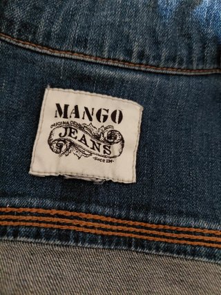 Cazadora vaquera Mango.
