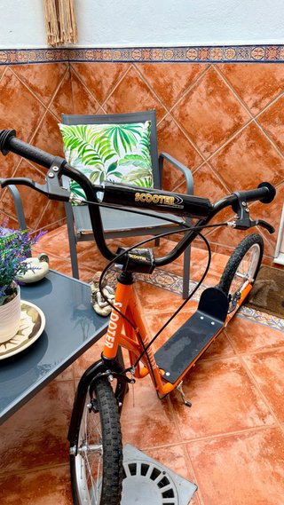 Patinete Scooter Naranja Ruedas Grandes