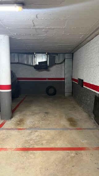 Plaza de Garaje (Clot/Glories) - Imagen 3
