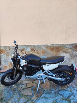 Super Soco TC MAX Negra/Plata