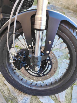 Super Soco TC MAX Negra/Plata