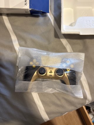 Mando DualSense PS5 Negro y Dorado